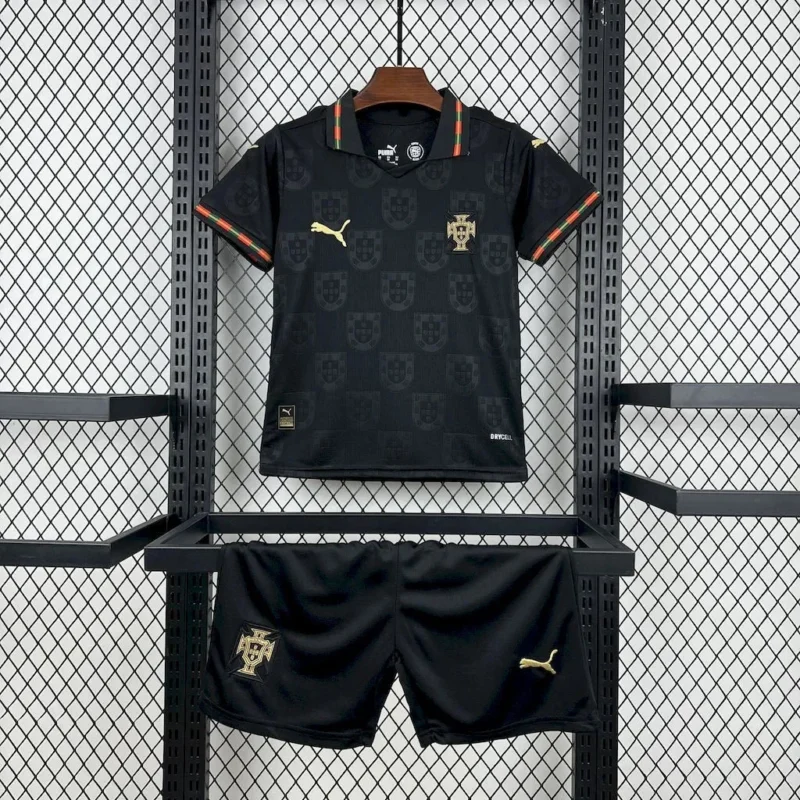Kit Enfant Portugal Édition Eusebio 2025/2026